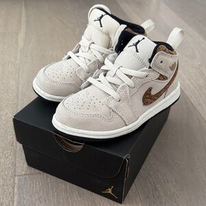 Jordan Kids' Beige and Tan Sneakers